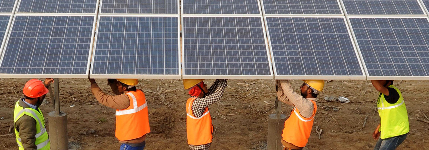 Workers construct part of the France-India Solar Direct Punjab Solar Park project in Muradwala. (NARINDER NANU/AFP/Getty Images