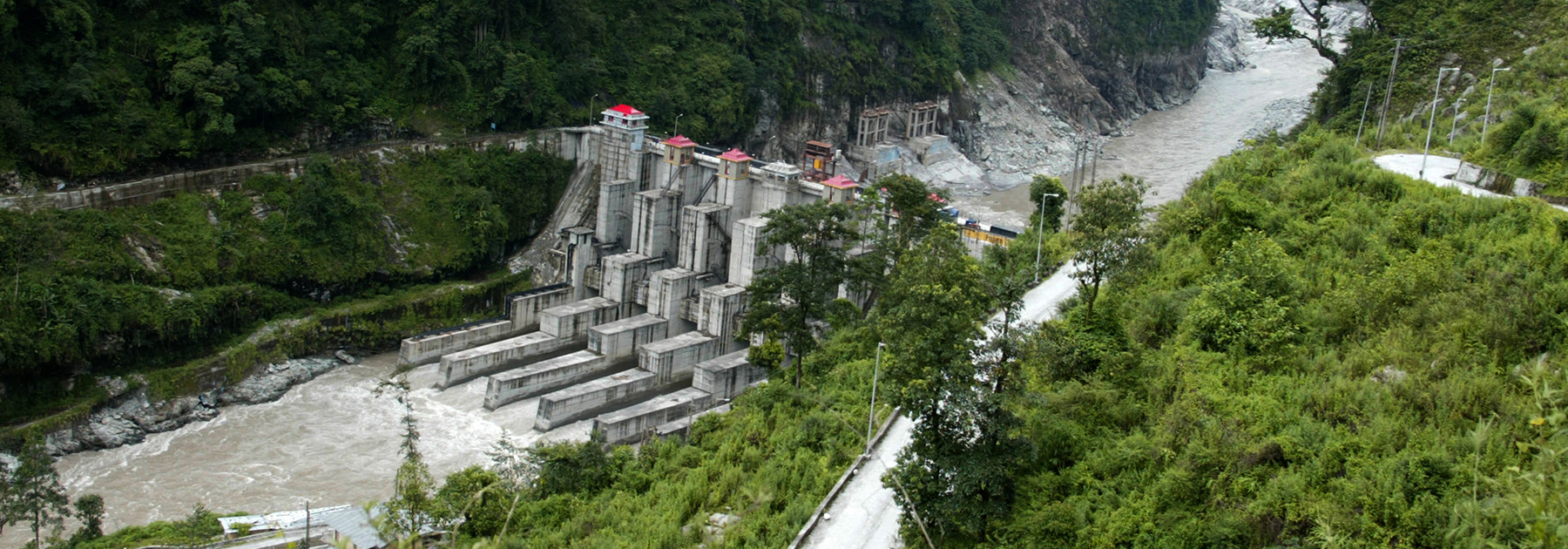 General view of construction of a Hydroelectric Project by India's National Hydroelectric Power Corporation (NHPC) on the River Teesta. (DIPTENDU DUTTA/AFP/GettyImages)